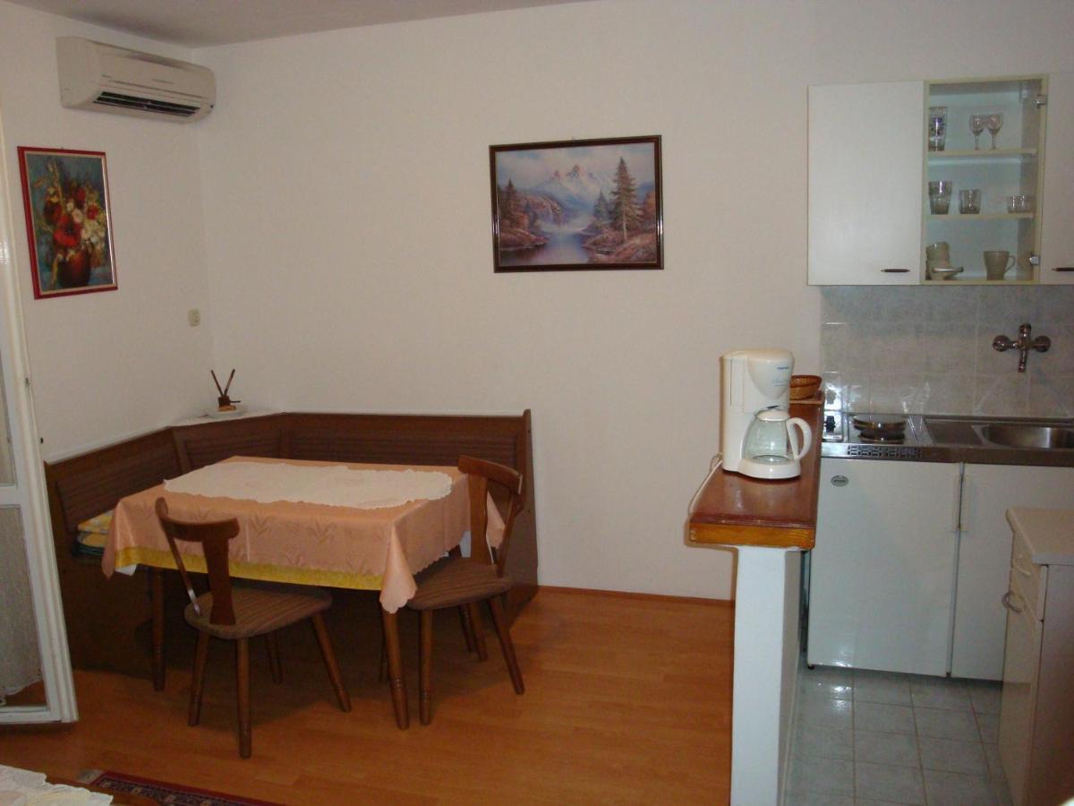 Apartments By The Sea Barbat, Rab - 17620 Barbat na Rabu Exterior photo
